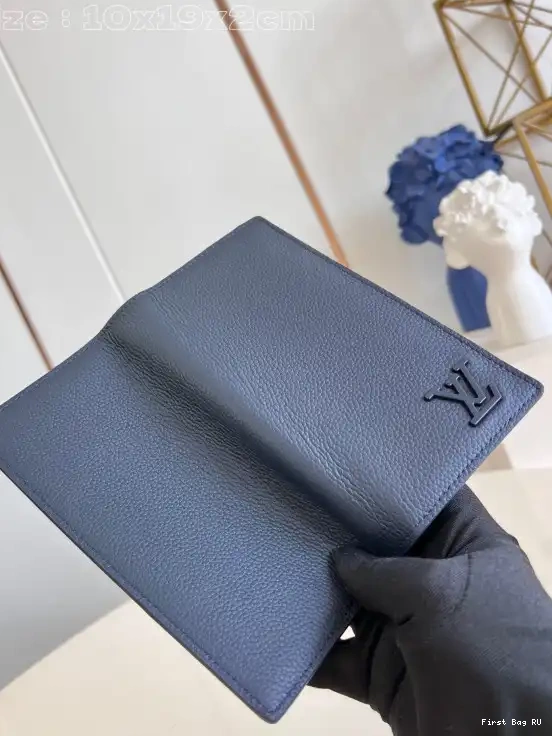 First bag BRAZZA LOUIS VUITTON WALLET-10*19*2cm 0606